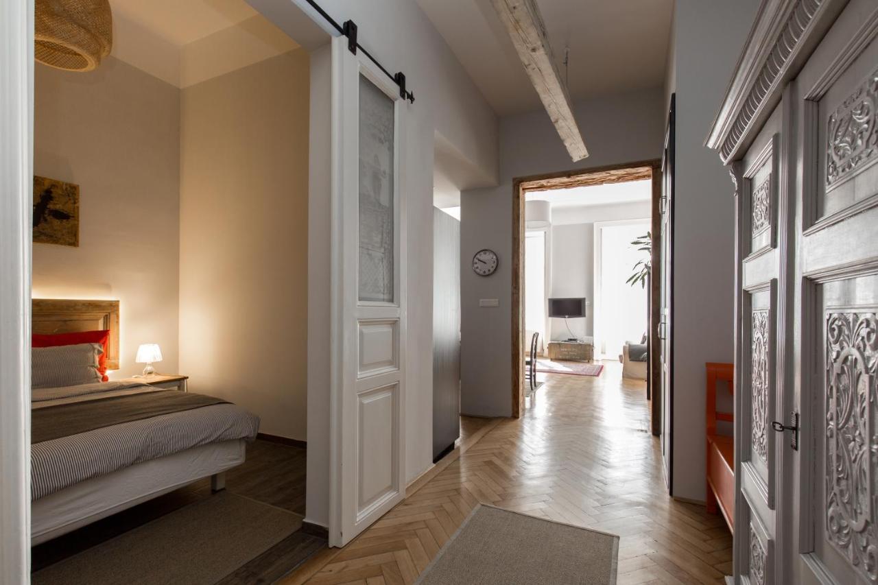 King Rustik & Central Apartment Boedapest Buitenkant foto